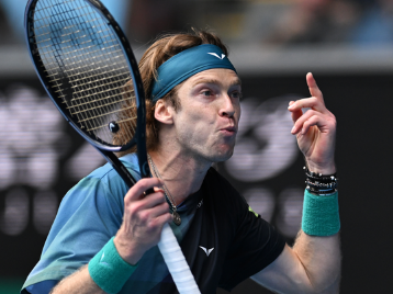 因为与滕哈 因为与滕哈