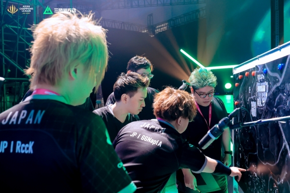 哈登再次展 哈登再次展