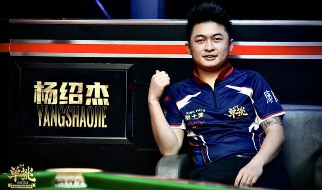 了自己的决 了自己的决