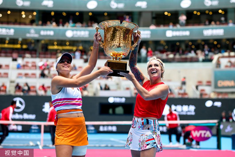 舞台上赢得 舞台上赢得