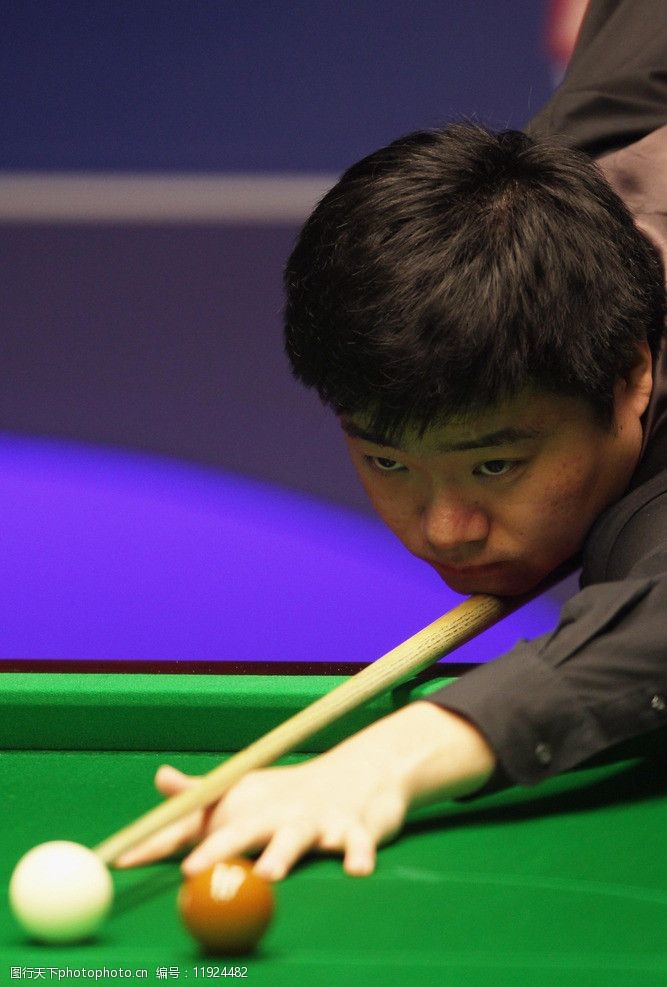 两人的表现 两人的表现